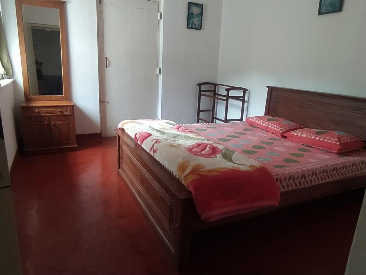 Chilly Croc Hostel Nuwara Eliya Exterior photo